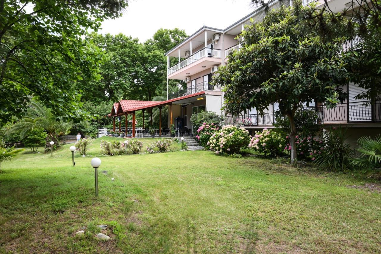 Hotel Geromichalos Paralía Skotínis 외부 사진