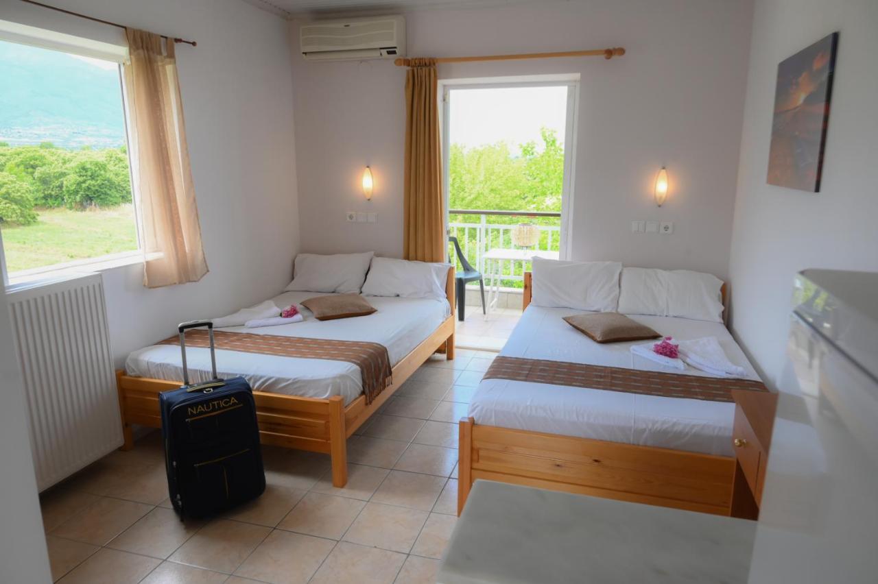 Hotel Geromichalos Paralía Skotínis 외부 사진