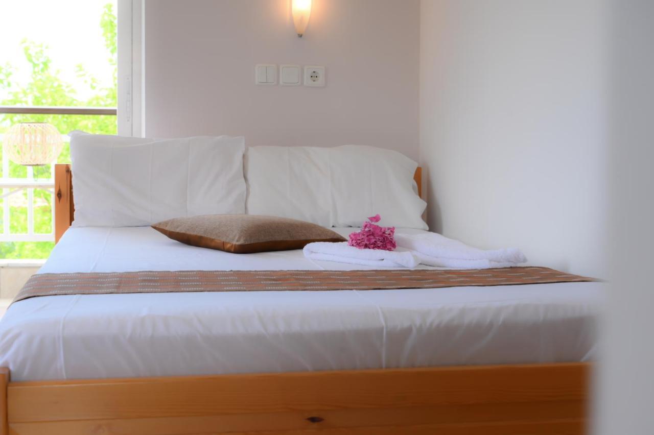 Hotel Geromichalos Paralía Skotínis 외부 사진