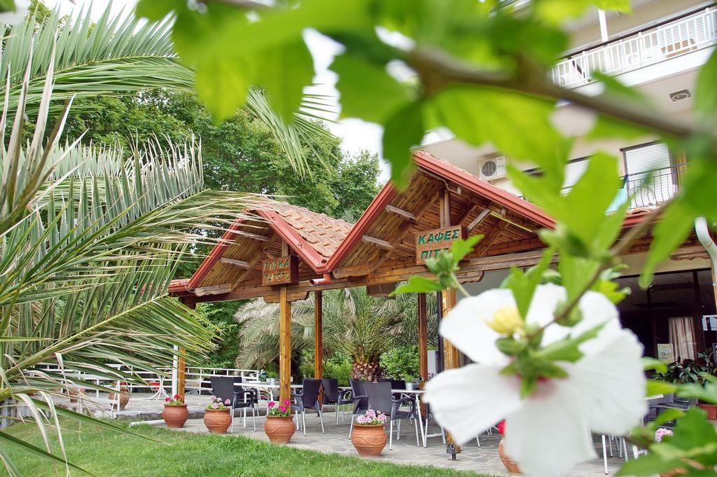 Hotel Geromichalos Paralía Skotínis 외부 사진
